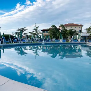 hotel-villa-sara.hotelinveneto.com/